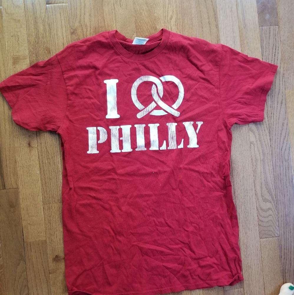 🌍 5/$25 SALE! I Pretzel Philly Tee